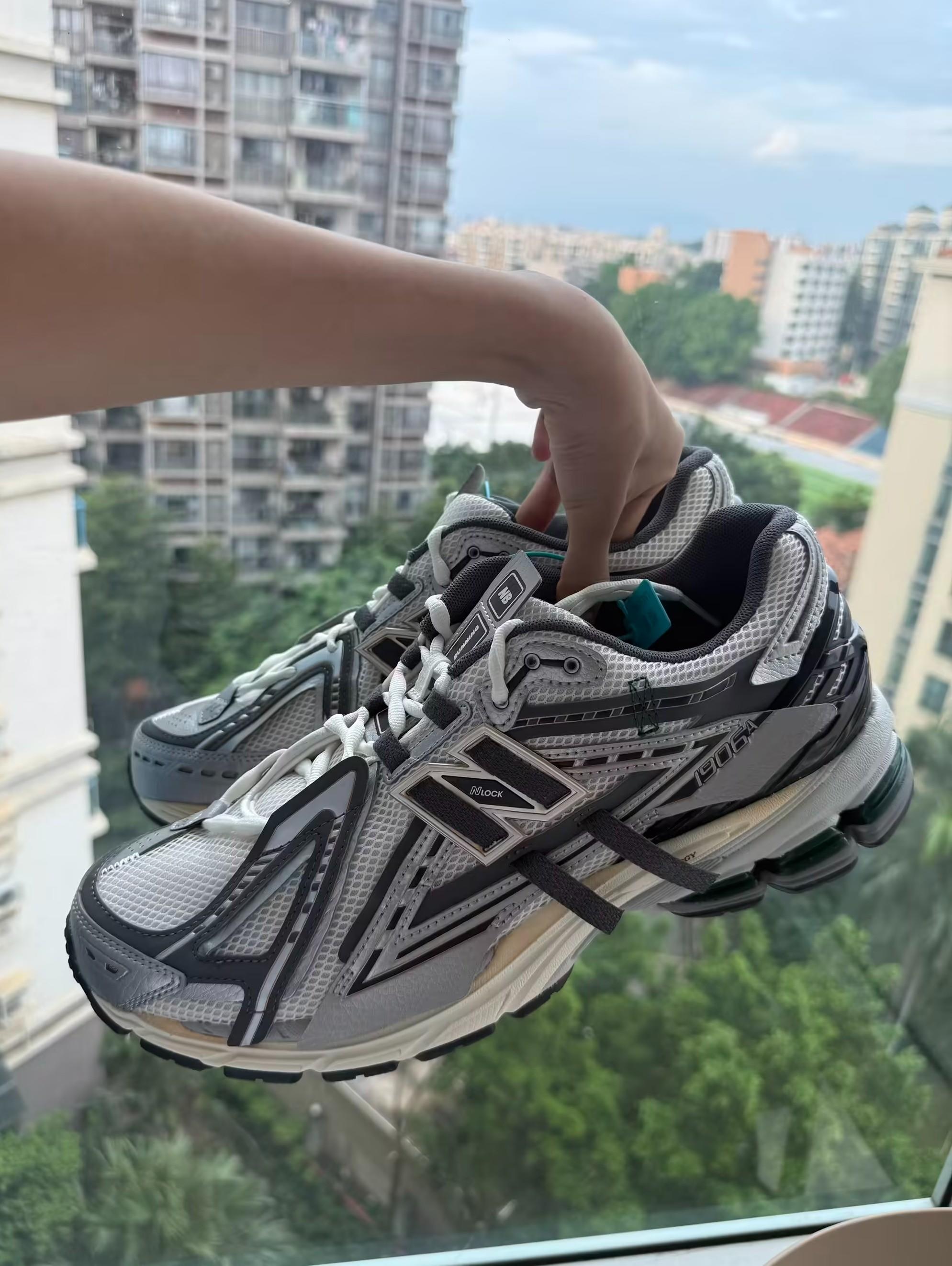 这双NB 1906A真的有点帅…灰白配色越看越上头